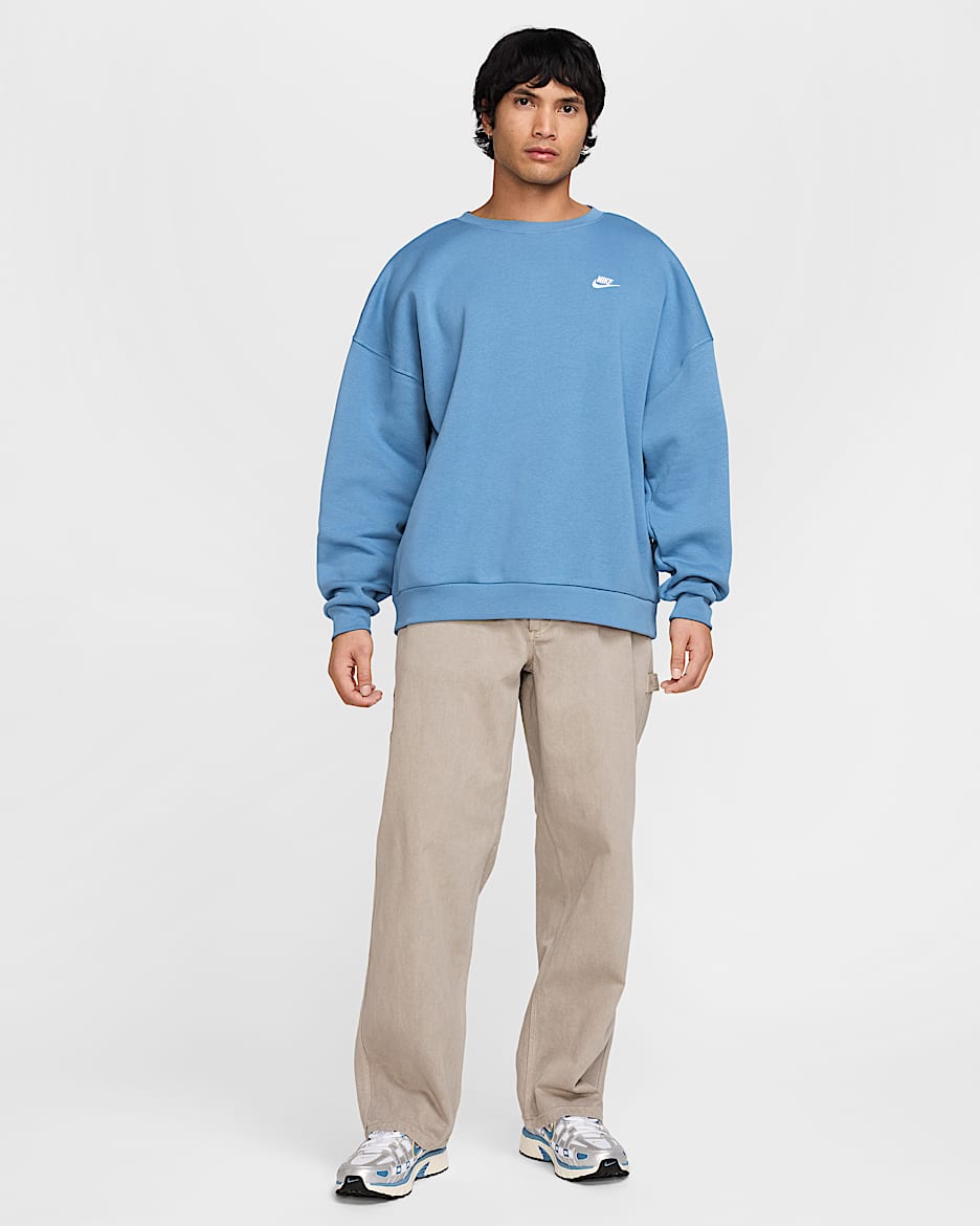 Nike crew fleece club best sale